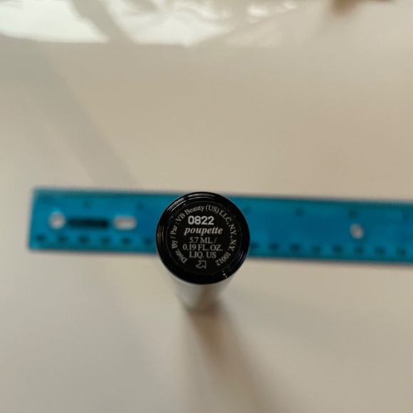 Victoria Beckham Bitten Lip Tint Poupette Hydrating Lip Gelée - Picture 3 of 8